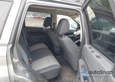 2008 Jeep Grand Cherokee Laredo z USA, uszkodzony, nr VIN 1J8GR48K68C123211